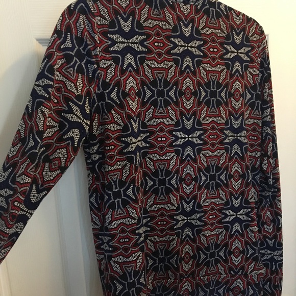 Blouse 👚 LOVE this piece! With or without a bra! - Picture 3 of 6